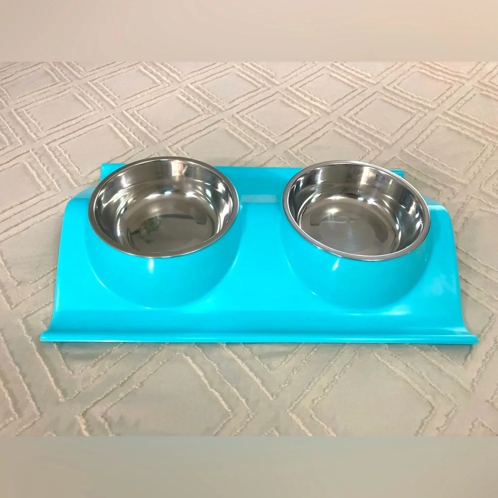 Double Dish Feeder - Picture 4 of 5